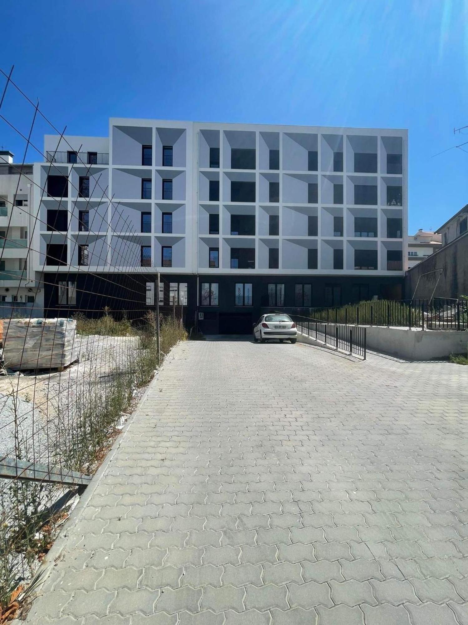 Apartamento Amplo E Moderno - Perto Do Estadio Futebol Tondela Exterior foto